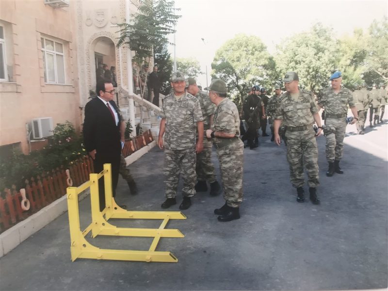 Presentations to our 2nd Army Commander